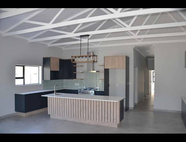 3 BEDROOM HOUSE FOR SALE IN ISLAND VIEW